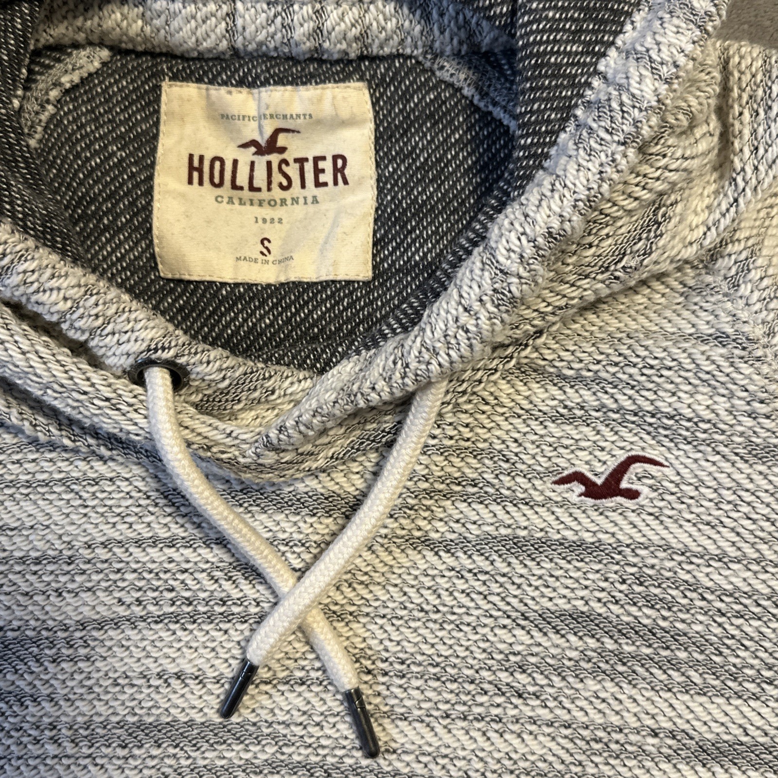 Hollister Men's Small Knit Hoodie Pullover Sweater Gray White Ma - photo 4
