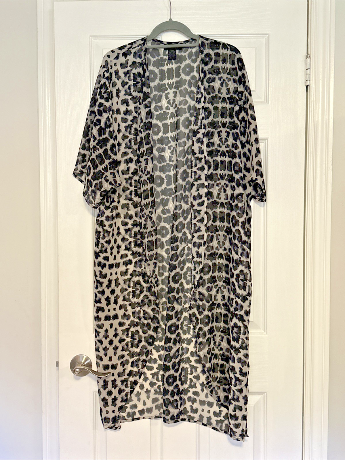 STEVE MADDEN Grey Leopard Print Sheer Kimono Duster OS Cover-Up