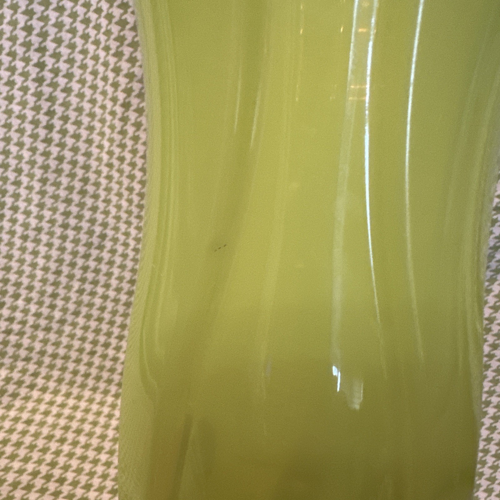 Tupperware Large Eco Water Bottle 1 Liter 32 oz Margarita Green - photo 3