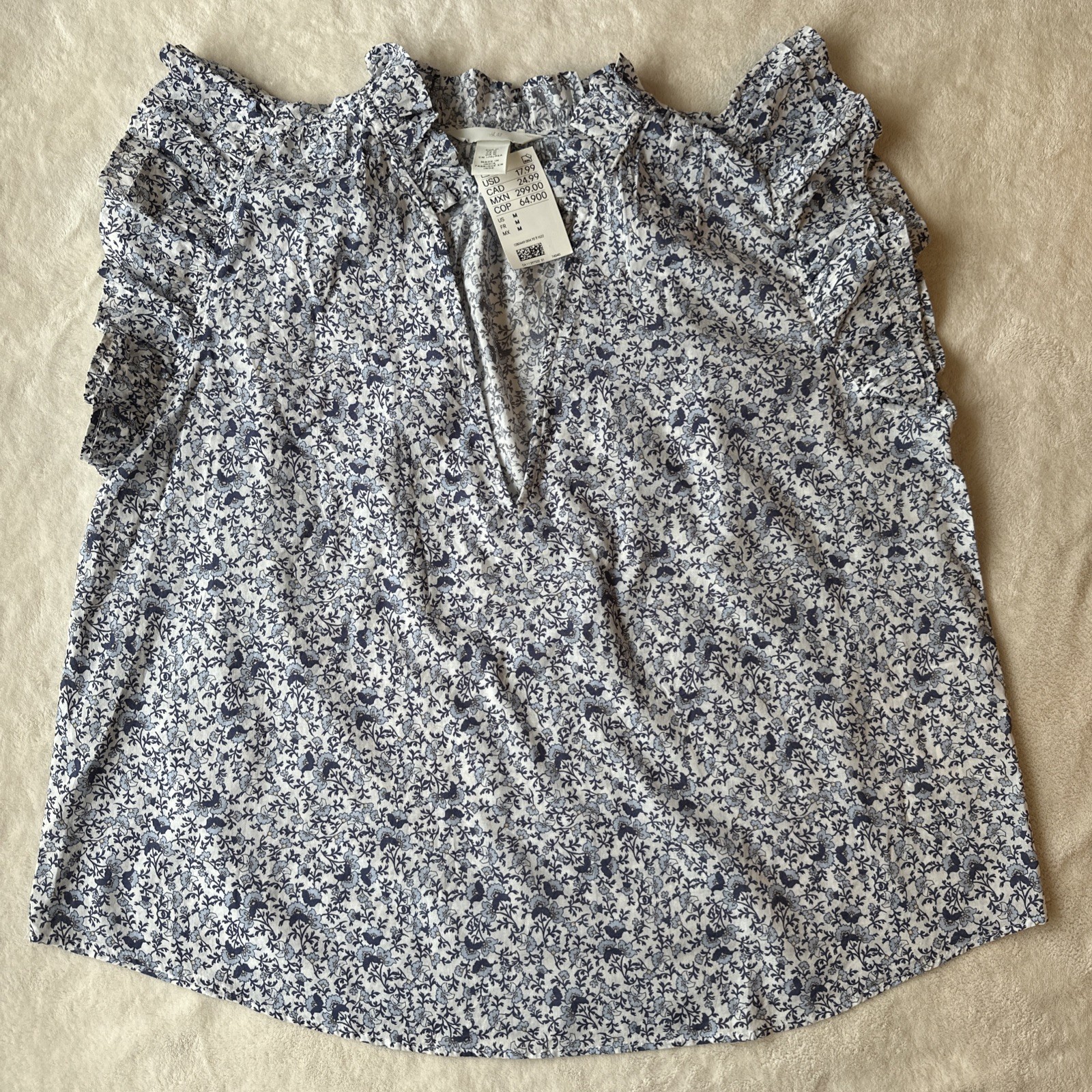H&M Ditsy Floral Ruffle Sleeve Top - Medium