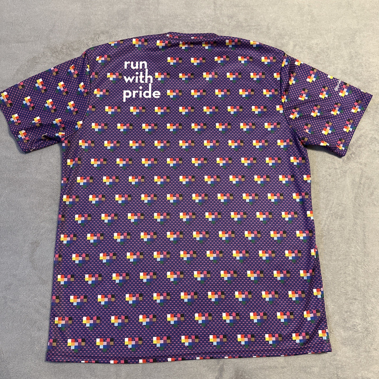 Run With Pride Toronto 2022 Race Shirt Men's Large - photo 4