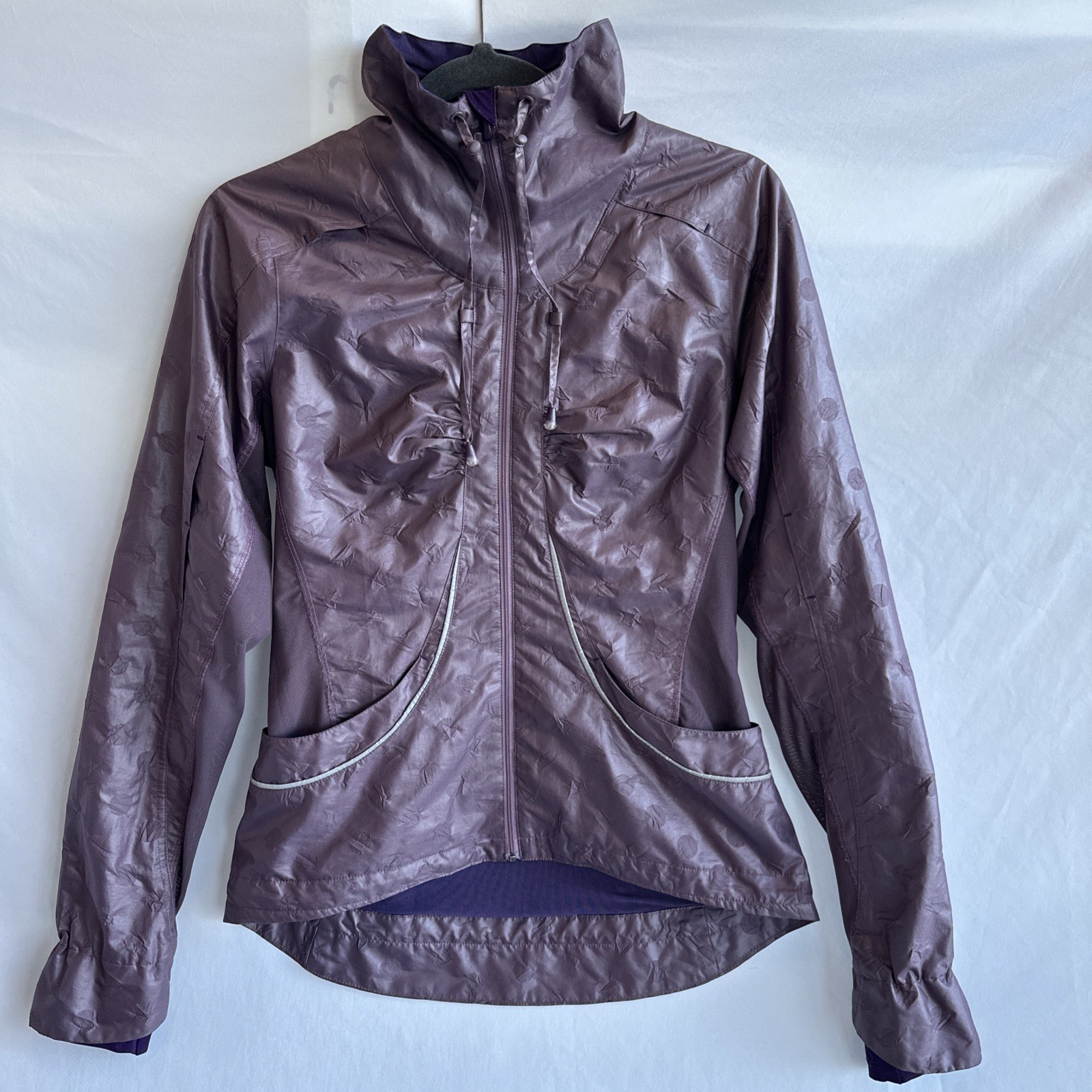 Lululemon Women's Velocity Jacket Limited Edition Plum Dots Size