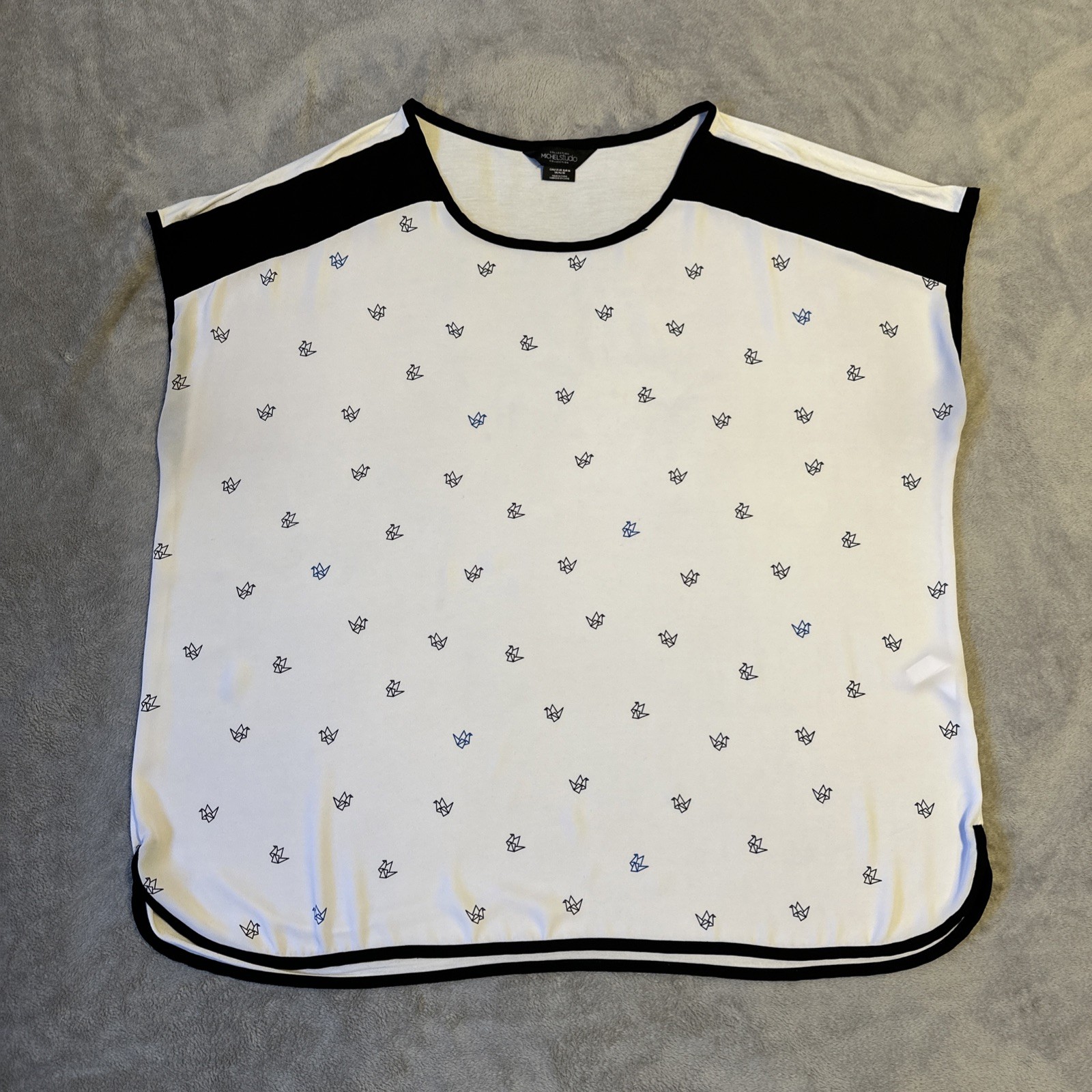 Michel Studio 4X Origami Bird Print Blouse White Short Sleeve