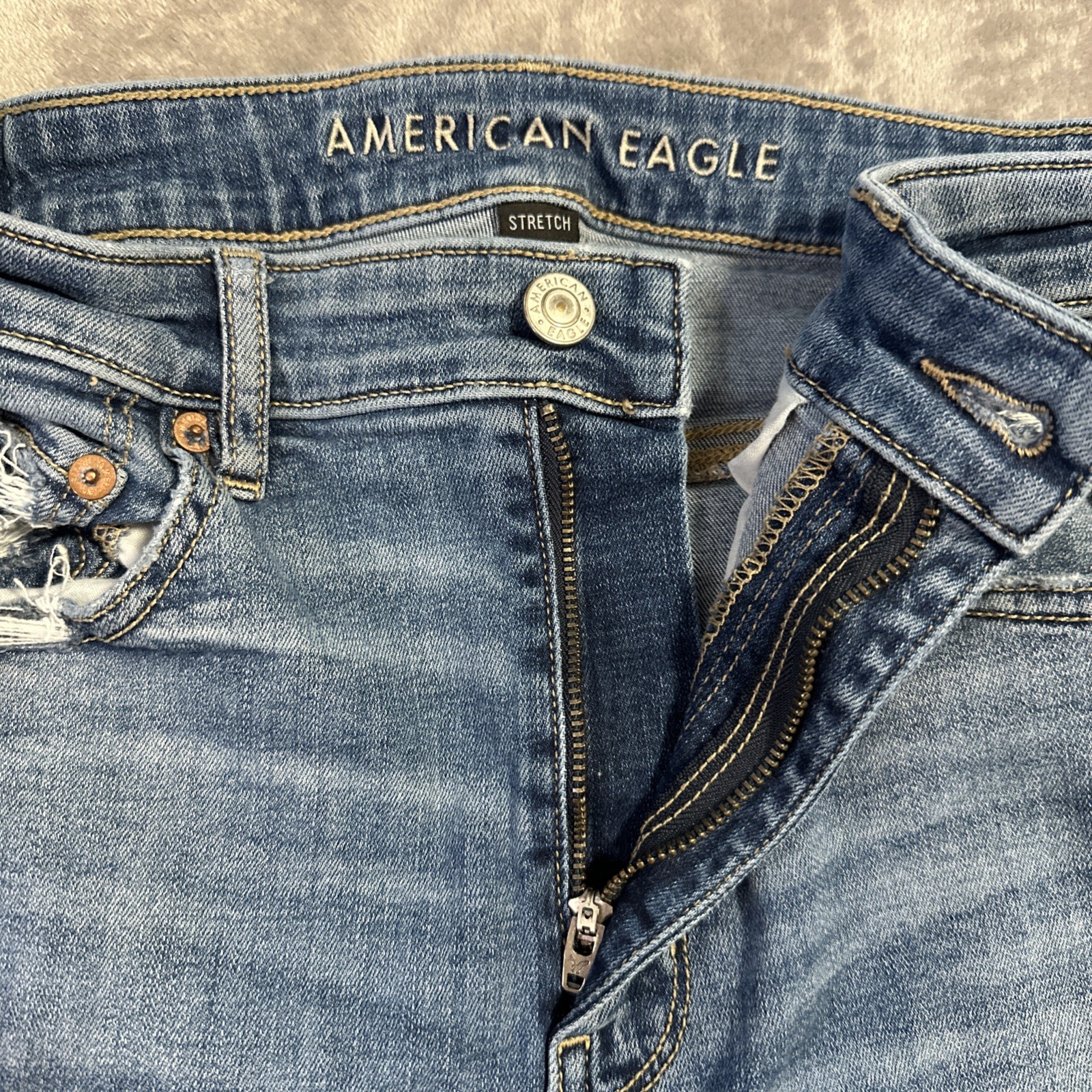 American Eagle Super Hi-Rise Flare Jeans Sz 8 Short Distressed B - photo 4