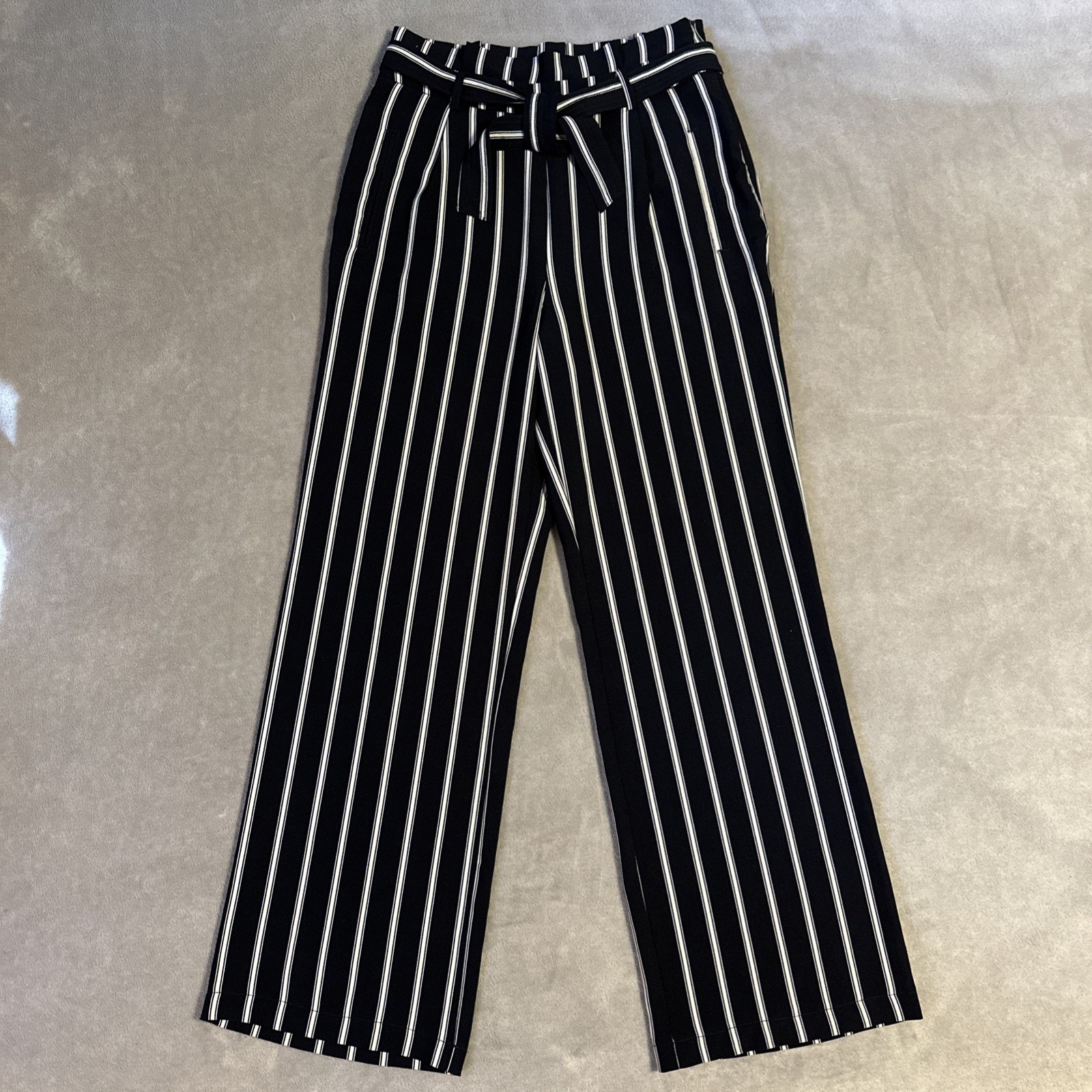 Ci Sono Women's Navy & Ivory Striped Belted Wide-Leg Pants M