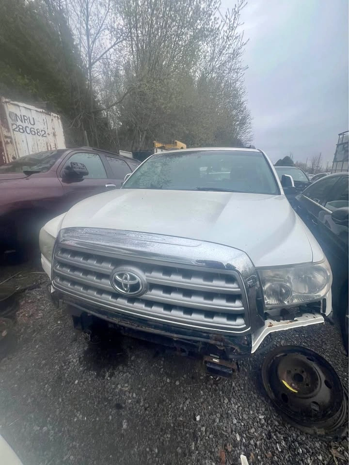 2009 White Toyota Sequoia for Parts