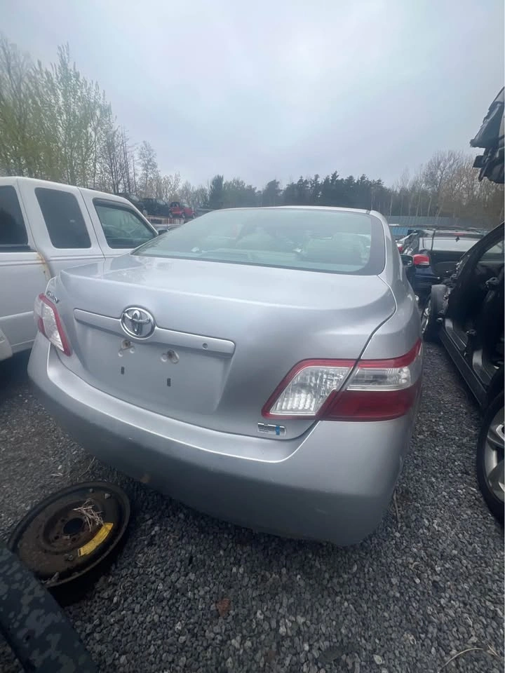2008 Toyota Camry Hybrid Silver Parts Car - photo 2