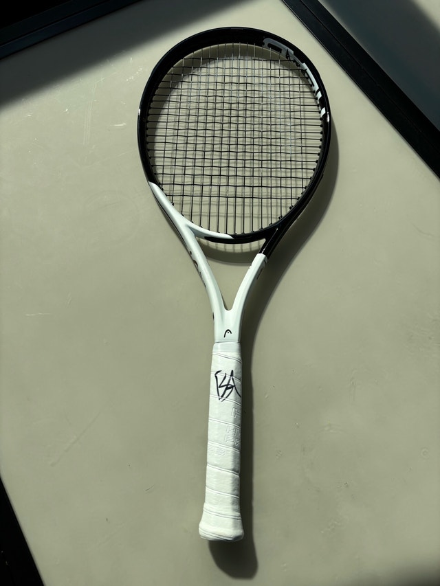 Tennis racket (HEAD Team Speed L 800)