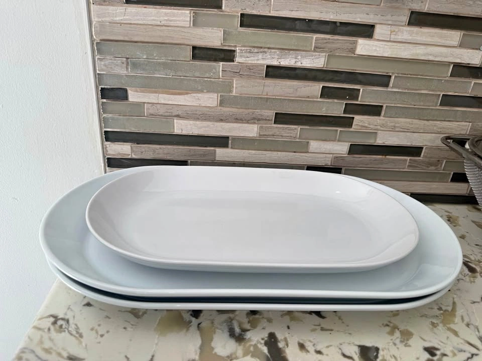 White Oval Serving Platters (Set of 3)