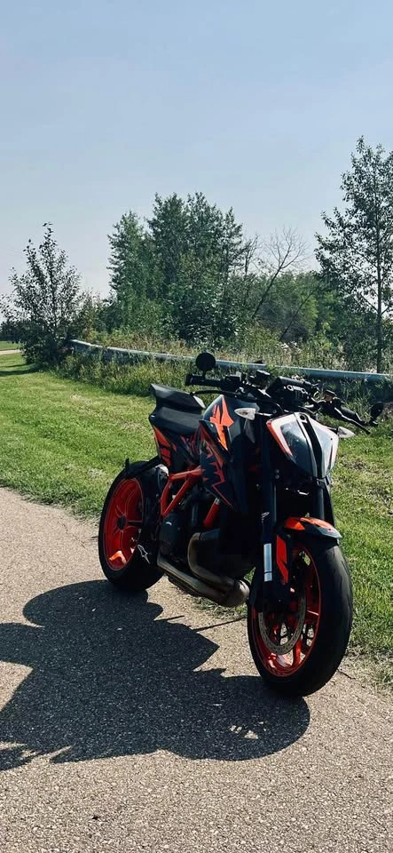 2022 KTM 1290 Super Duke R - photo 5