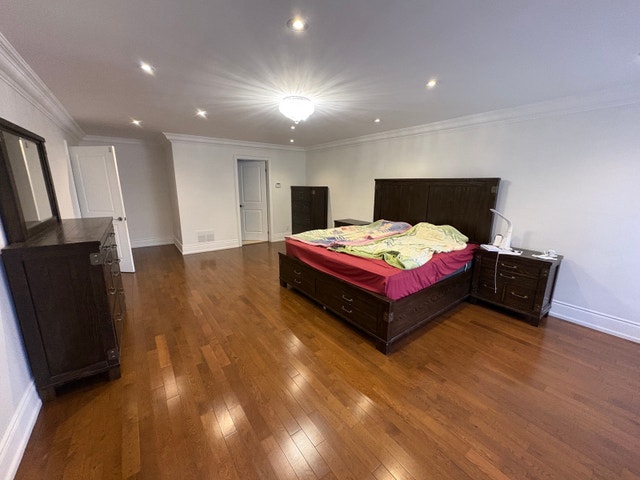 King Size Ashly Bedroom Set