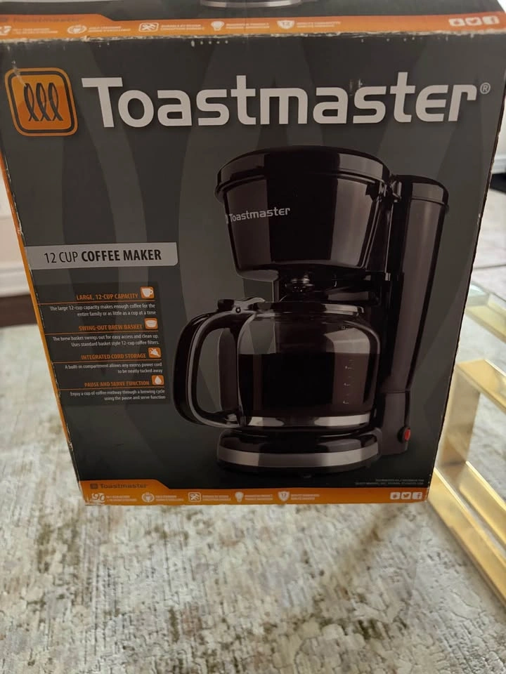 Toastmaster 12 cup Coffee Maker - photo 2