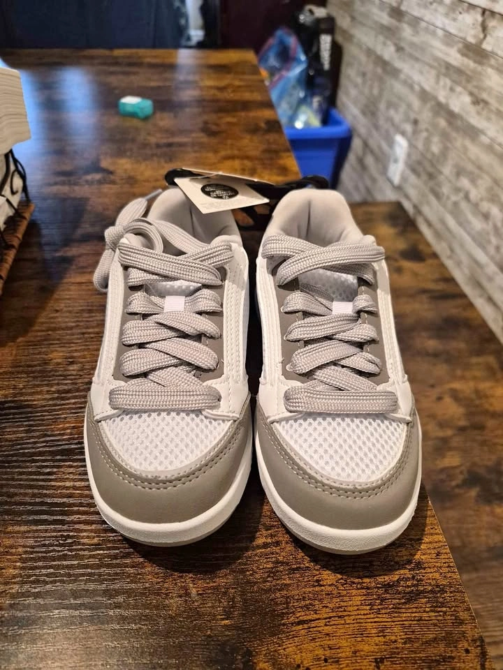 Brand New Size 13 Boys Unisex Shoes