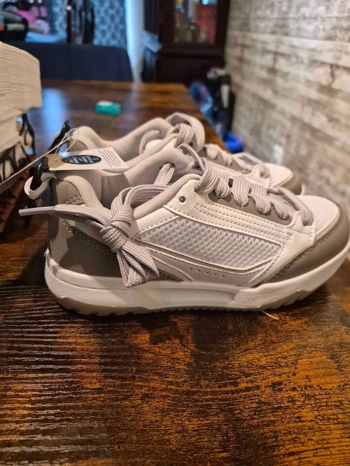 Brand New Size 13 Boys Unisex Shoes - photo 2