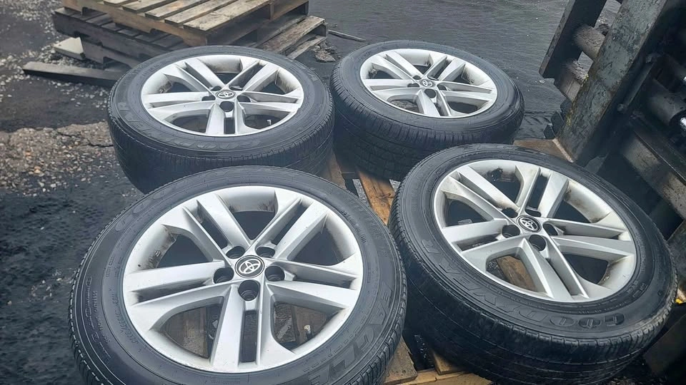 Toyota Rims and Tires 205 55 R16
