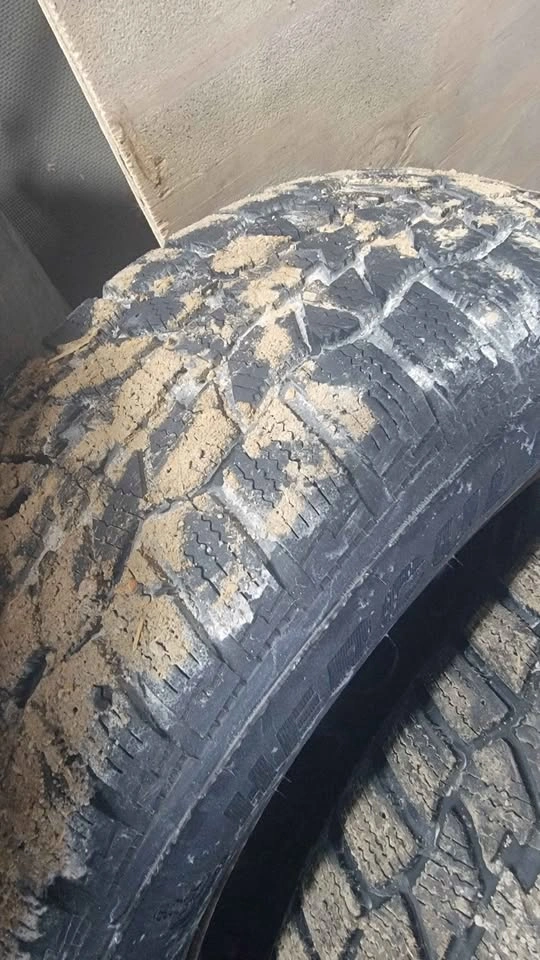 215 60 R17 Tires and Rims - photo 4