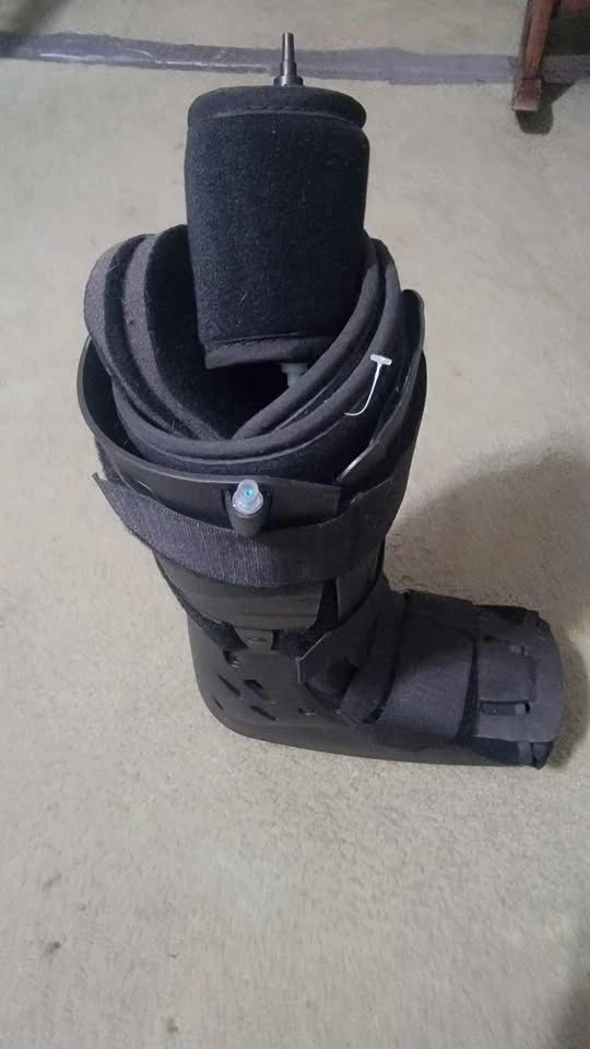 Air cast - photo 2