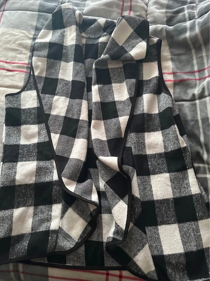 Women Open Plaid Vest - photo 2