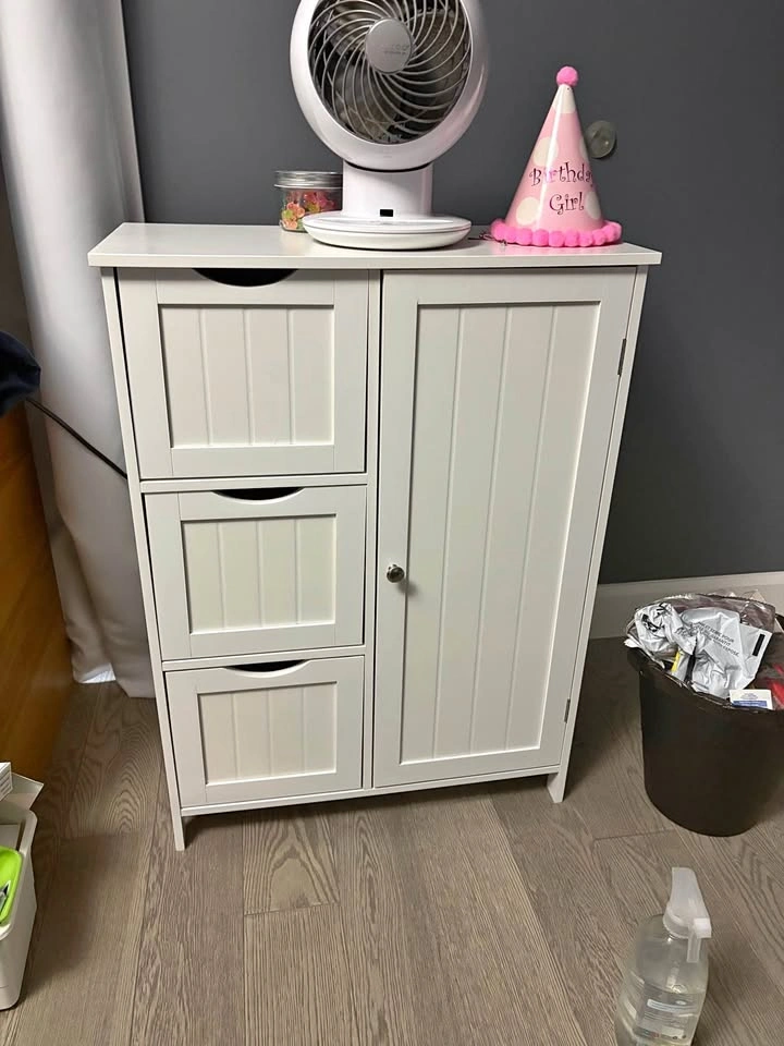 White cabinet