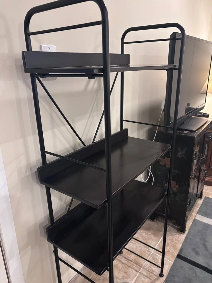 Wire-frame storage shelf - photo 4