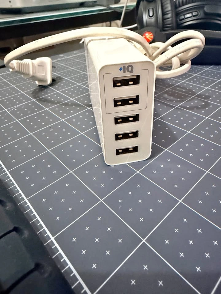 Anker 5-Port USB Charger Hub with PowerIQ