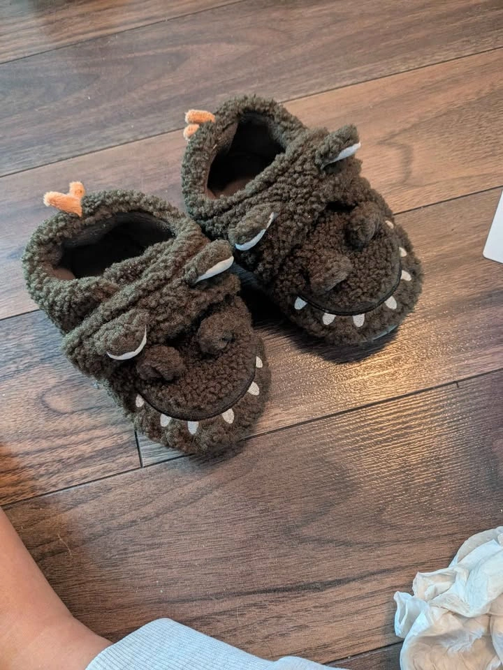 Kids Shoes Size 7-8: Firefighter, Jurassic World, Paw Patrol, Mo - photo 3