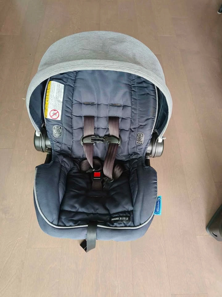 Graco Infant Car Seat and Base - photo 3