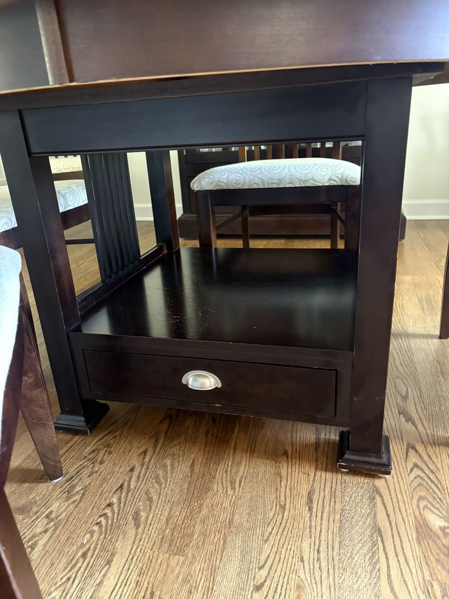 Basset Dining Room Set - photo 2