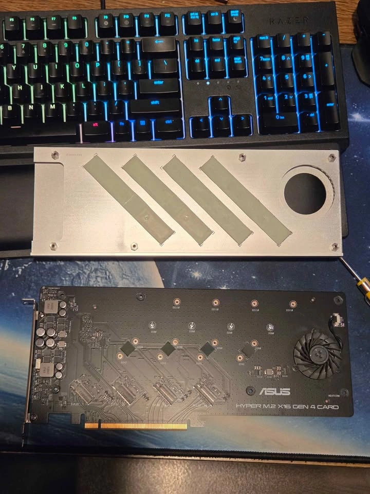 ASUS Hyper M.2 PCIE Gen 4 - photo 3