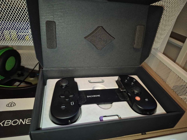 Backbone One Controller for Android & iPhone (USB-C) - photo 2