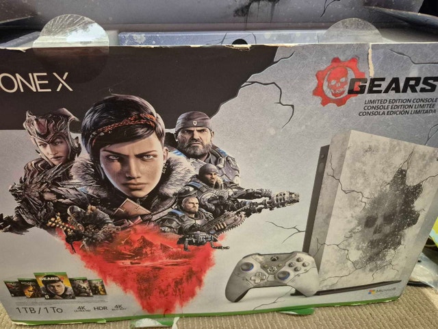 Xbox One X Gears 5 Limited Edition
