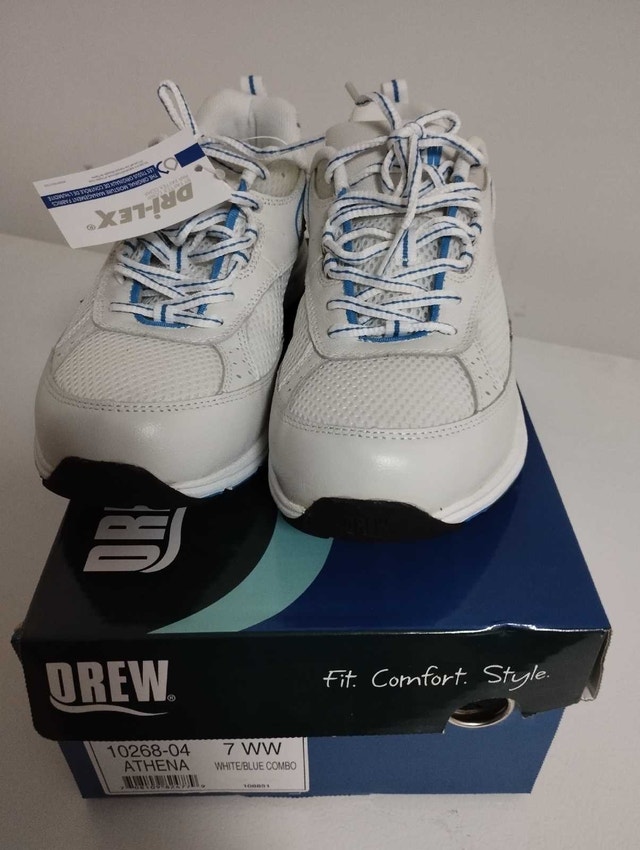 New in box Drew Athena running shoes size 7WW - photo 2