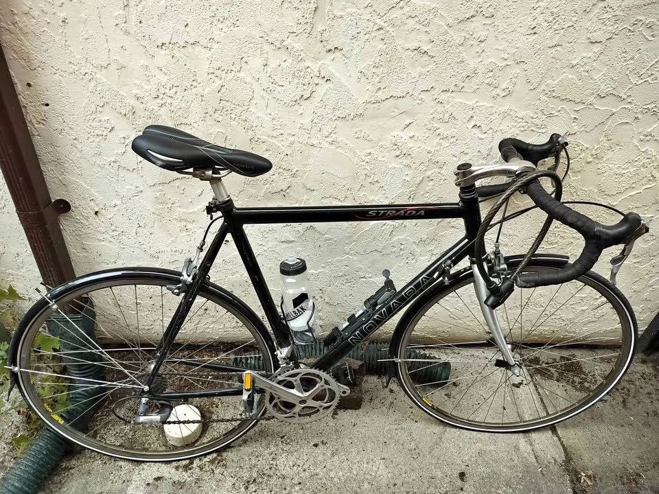 Novara Strada Roadbike - barely used
