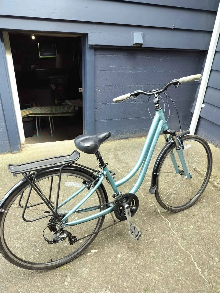 Upgraded Malahat Women's Step Thru Bike - photo 2