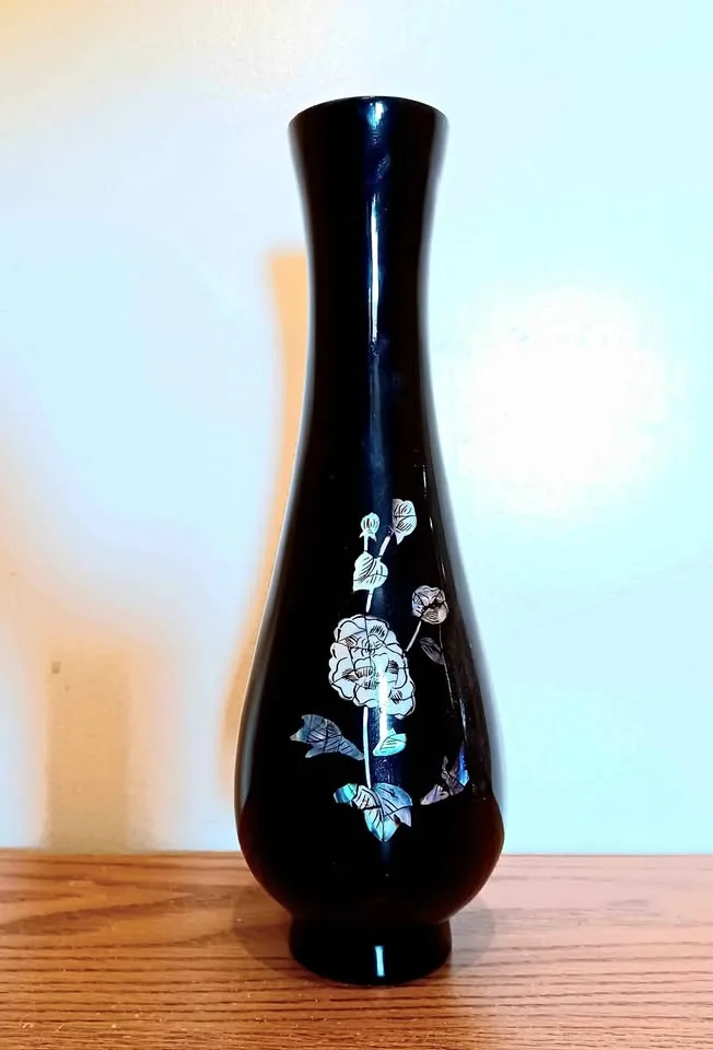 Vtg Rare Handmade Abalone & Mother of Pearl Vase