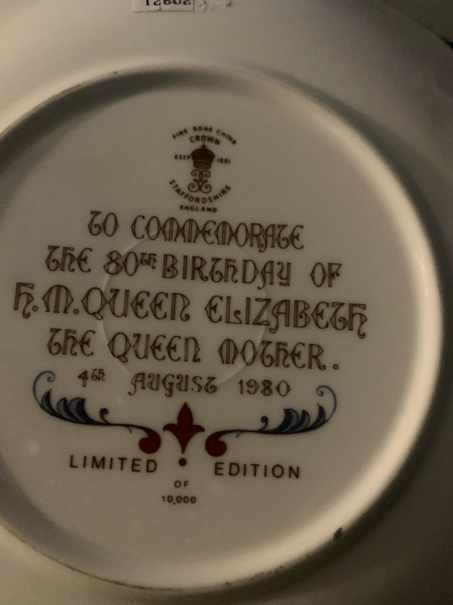 Crown Staffordshire Plate - Queen Elizabeth The Queen Mother 80t - photo 2