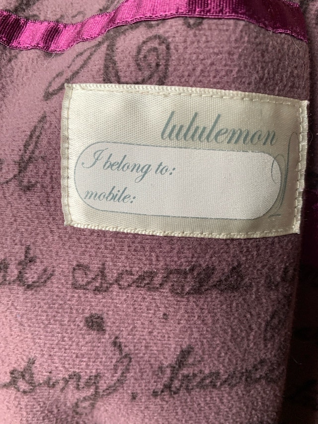 Lululemon coat. SZ. Small