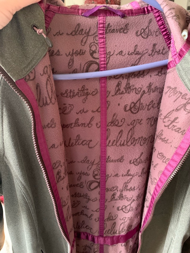 Lululemon coat. SZ. Small - photo 4