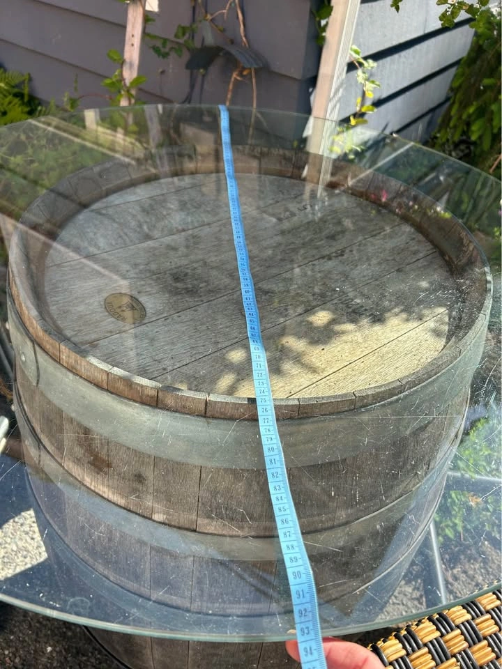 Patio Set: Wine Barrel Table w/ Glass Top & 4 Bar Stools - photo 5