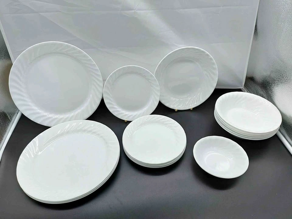 Corelle Enhancements Dinnerware Set of 17