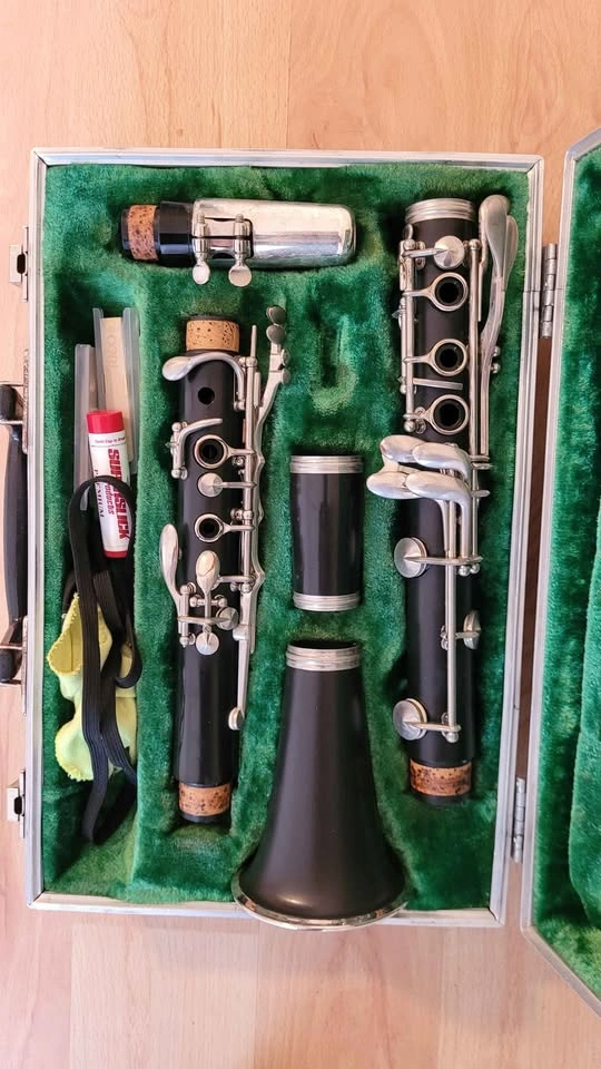 Reliable Boosey & Hawkes Clarinet (Made in England) – Ready to P - photo 3