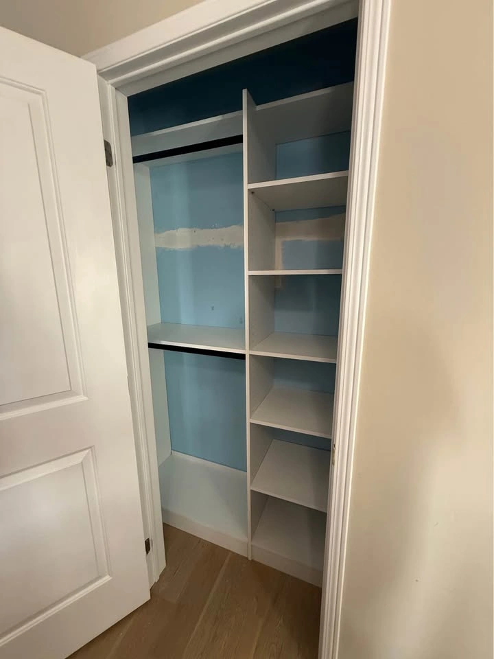 Reach-In Closet Organizers & Custom Closets | GTA - photo 5