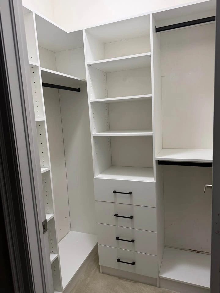 Walk-In Closet Cabinets | Custom Reach-In Closets GTA - photo 3