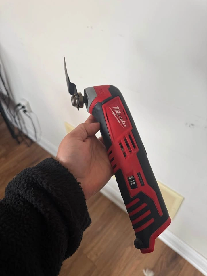 Milwaukee M12 Cordless Oscillating Multi-Tool (Tool-Only) - photo 2