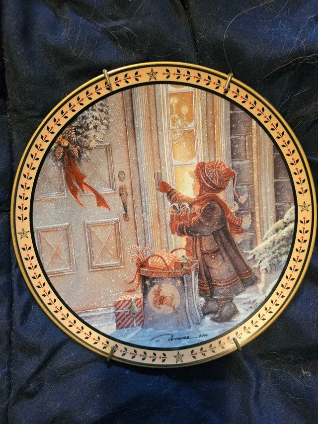 Trisha Romance Plate
