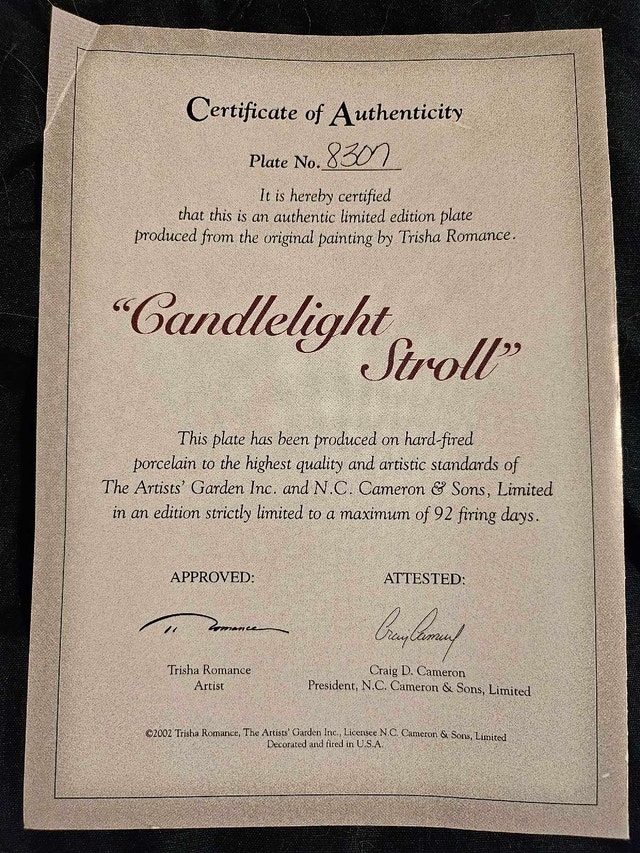 Trisha Romance Collector Plate "Candlelight Stroll" - photo 3