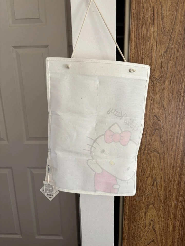 Hello Kitty Wall Hanging Storage - photo 2