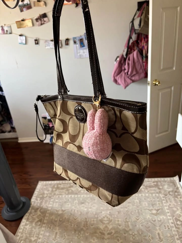 Coach Monogram Purse - photo 3