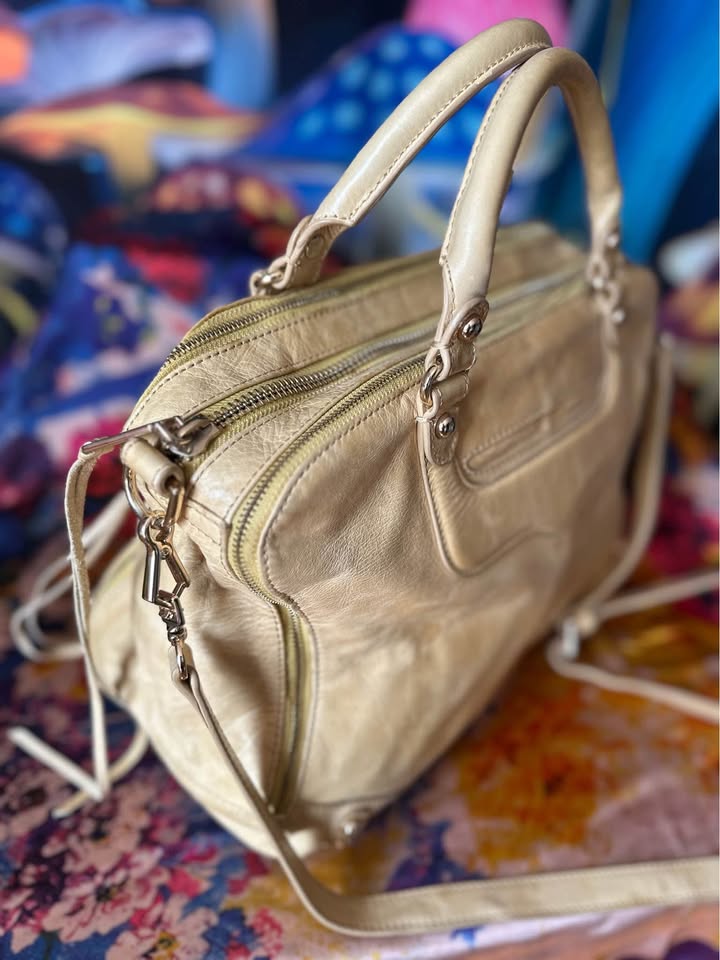Designer Leather Satchel Tote | Beige | Multi-Pocket - photo 4