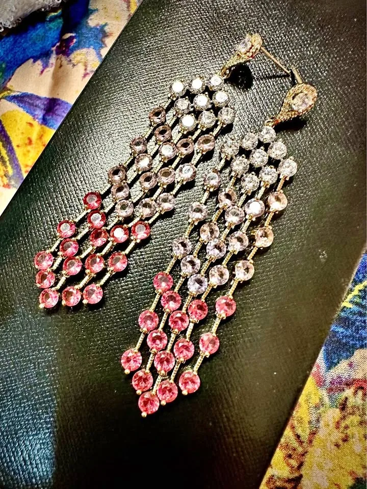 Hollywood-Inspired Crystal Earrings - Glamour at Its Best! thumbnail